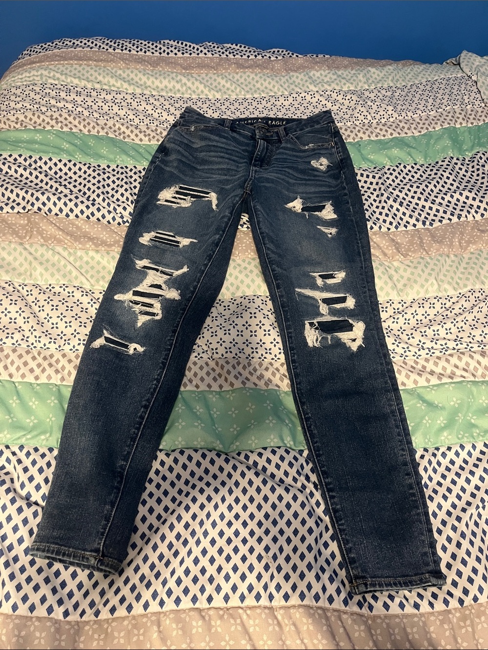 American Eagle Outfitters -The Dream Jean- Curvy High-Waisted Distressed Jeans